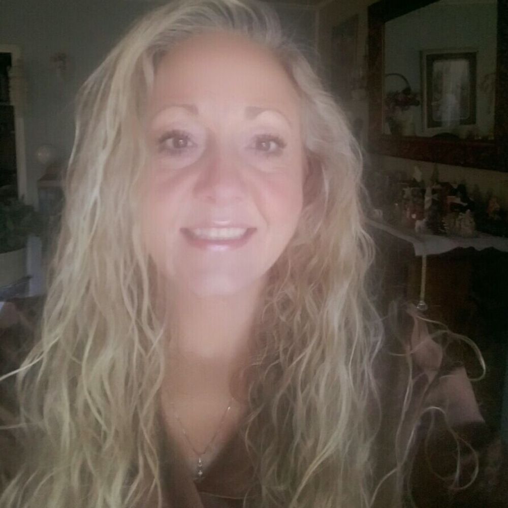 Meet your Posher, Angie